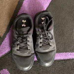 Under armour black shoes size 7